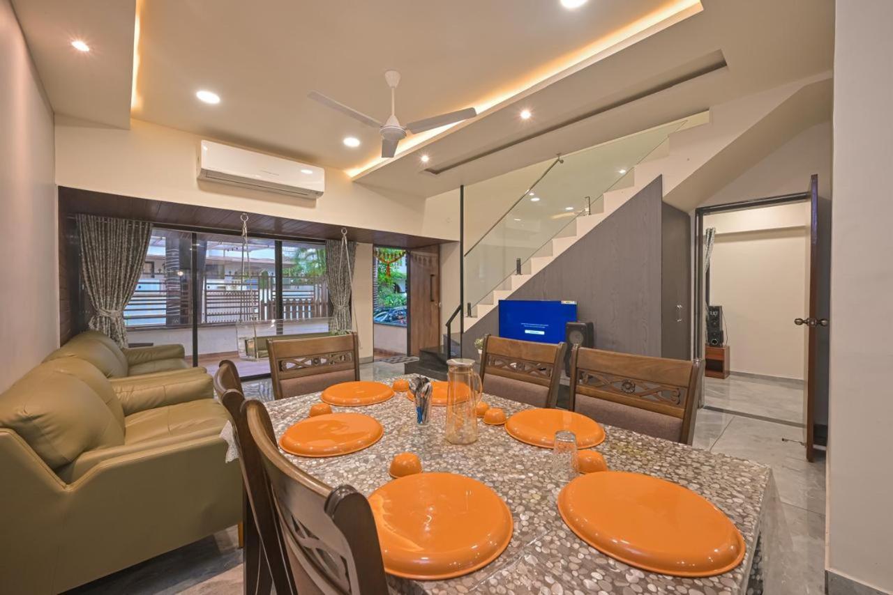 Prime Meridian Staycationn 罗纳瓦拉 外观 照片